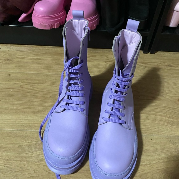 L’Intervalle Lavender Combat Boots - Picture 3 of 4